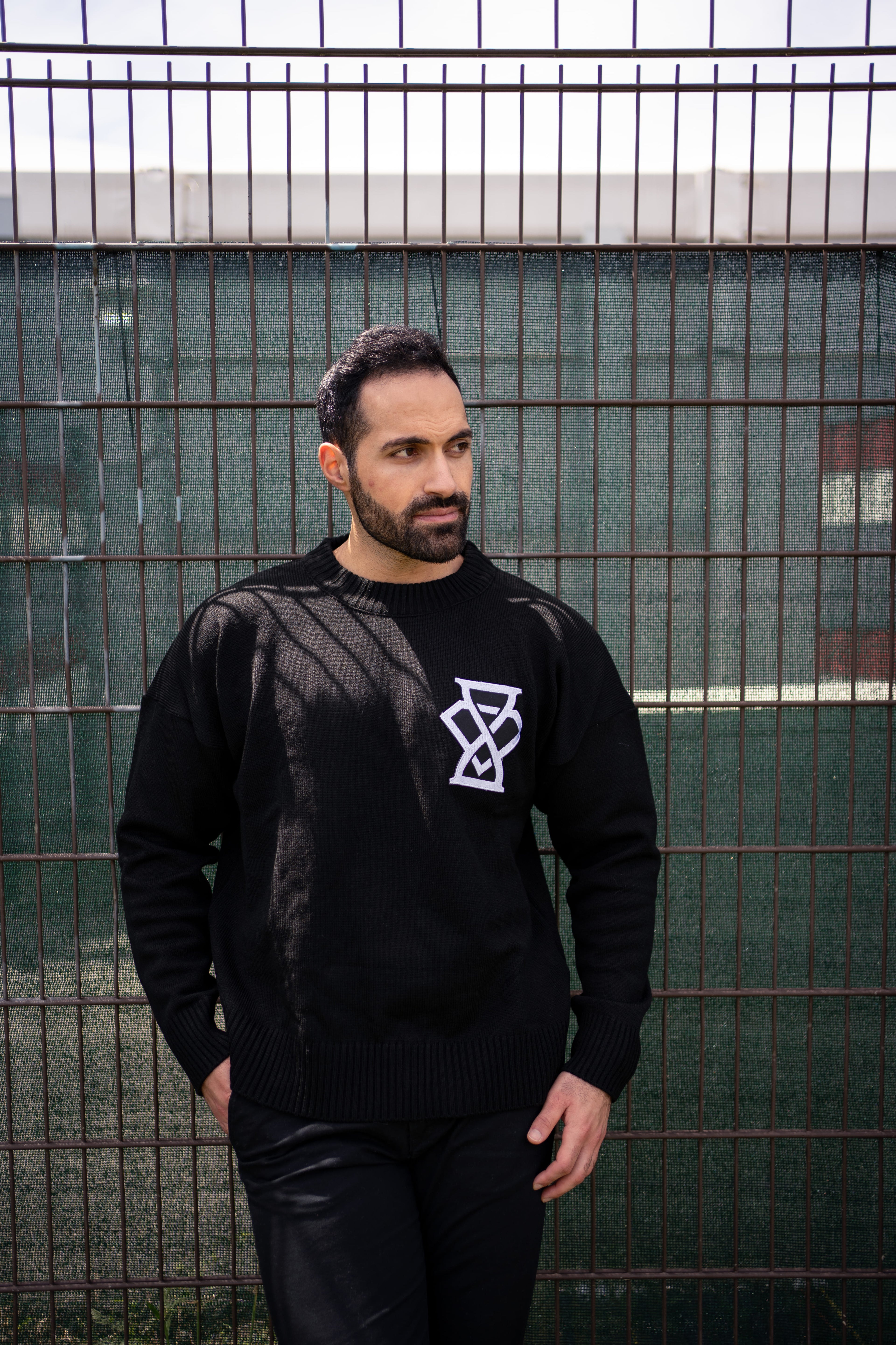 DQ KNIT SWEATER BLACK